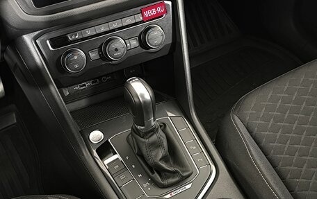 Volkswagen Tiguan II, 2018 год, 2 650 000 рублей, 16 фотография