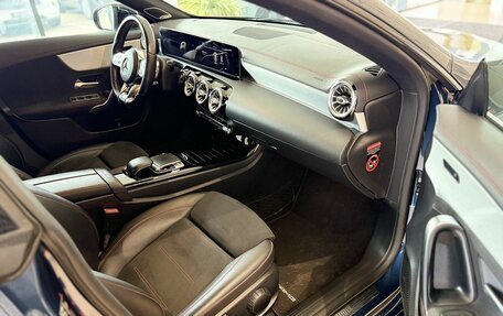 Mercedes-Benz CLA, 2019 год, 2 600 000 рублей, 26 фотография