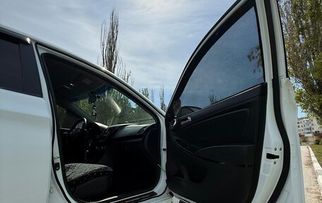Hyundai Accent IV, 2012 год, 900 000 рублей, 11 фотография