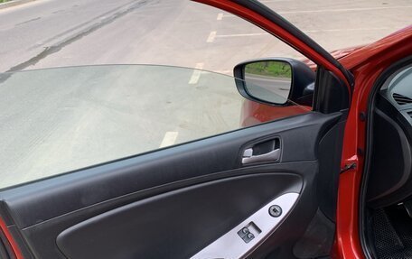 Hyundai Solaris II рестайлинг, 2014 год, 615 000 рублей, 10 фотография