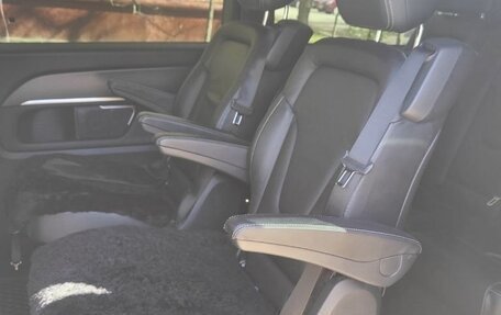 Mercedes-Benz V-Класс, 2019 год, 5 200 000 рублей, 8 фотография