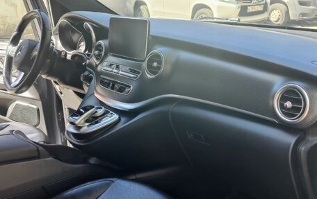 Mercedes-Benz V-Класс, 2019 год, 5 200 000 рублей, 7 фотография