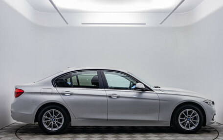BMW 3 серия, 2017 год, 1 880 000 рублей, 6 фотография