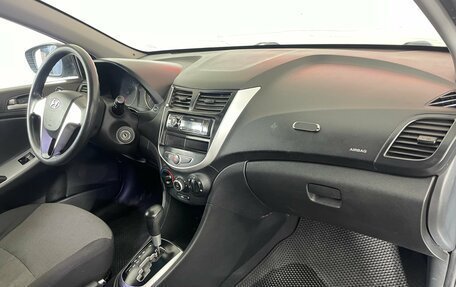Hyundai Solaris II рестайлинг, 2011 год, 739 000 рублей, 8 фотография