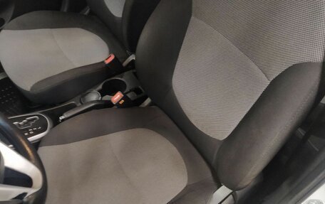 Hyundai Solaris II рестайлинг, 2013 год, 736 000 рублей, 12 фотография
