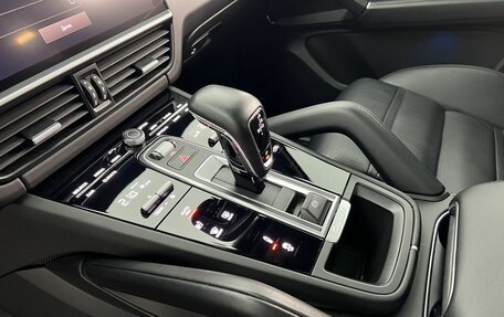Porsche Cayenne III, 2023 год, 12 300 000 рублей, 16 фотография