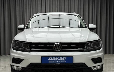Volkswagen Tiguan II, 2017 год, 2 769 000 рублей, 2 фотография