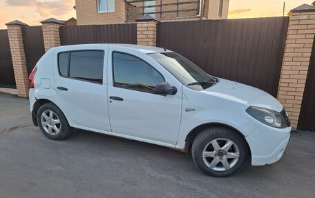Renault Sandero I, 2011 год, 500 000 рублей, 1 фотография