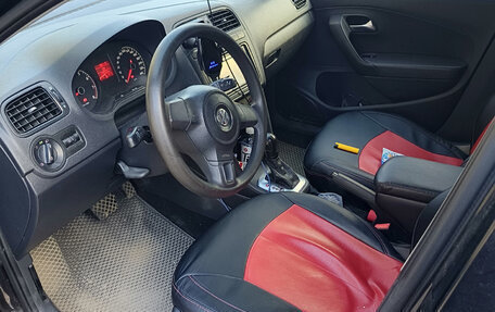 Volkswagen Polo VI (EU Market), 2013 год, 800 000 рублей, 6 фотография