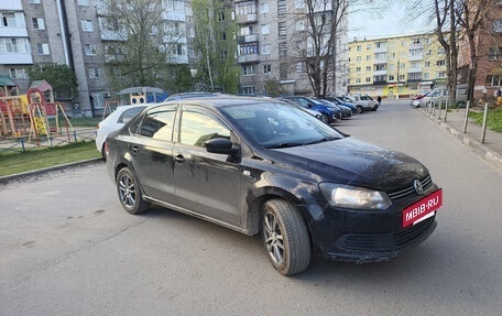 Volkswagen Polo VI (EU Market), 2013 год, 800 000 рублей, 2 фотография