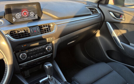 Mazda 6, 2015 год, 1 740 000 рублей, 19 фотография