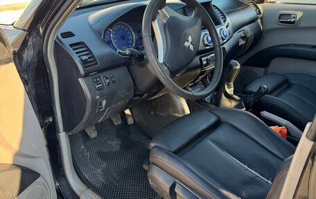 Mitsubishi L200 IV рестайлинг, 2007 год, 850 000 рублей, 4 фотография