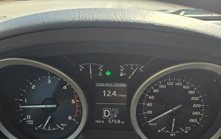 Toyota Land Cruiser 200, 2012 год, 4 550 000 рублей, 23 фотография