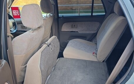 Toyota Hilux Surf III рестайлинг, 1999 год, 2 000 000 рублей, 16 фотография
