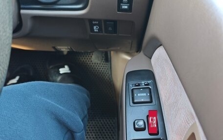 Toyota Hilux Surf III рестайлинг, 1999 год, 2 000 000 рублей, 22 фотография