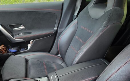 Mercedes-Benz CLA, 2019 год, 2 500 000 рублей, 8 фотография