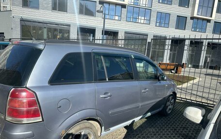 Opel Zafira B, 2006 год, 380 000 рублей, 3 фотография