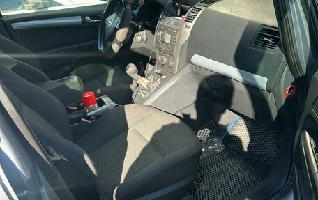Opel Zafira B, 2006 год, 380 000 рублей, 9 фотография