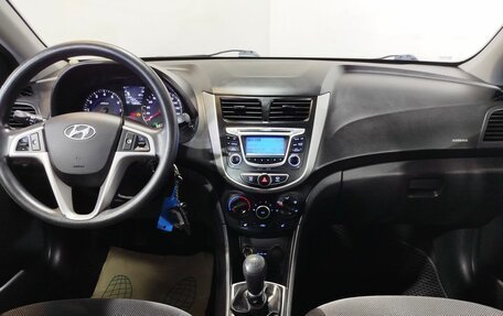 Hyundai Solaris II рестайлинг, 2013 год, 1 099 000 рублей, 15 фотография