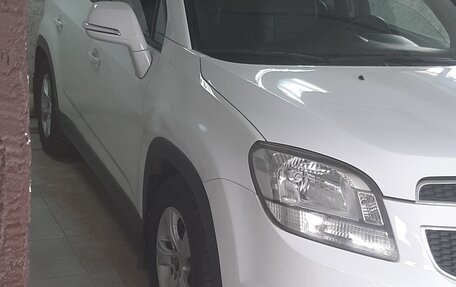 Chevrolet Orlando I, 2014 год, 950 000 рублей, 2 фотография