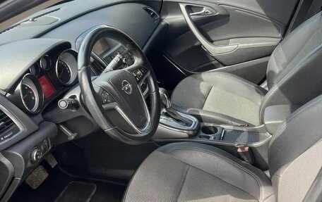 Opel Astra J, 2011 год, 825 000 рублей, 8 фотография