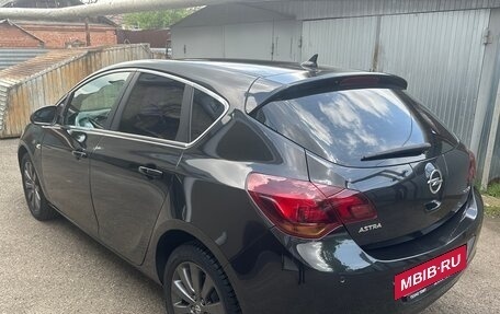 Opel Astra J, 2011 год, 825 000 рублей, 5 фотография