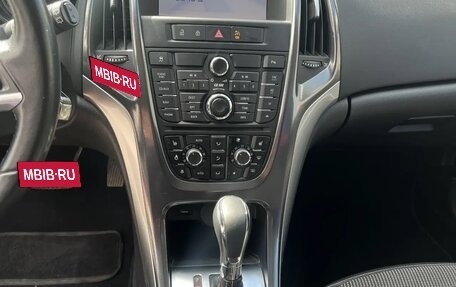 Opel Astra J, 2011 год, 825 000 рублей, 10 фотография