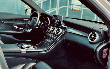 Mercedes-Benz C-Класс, 2015 год, 2 600 000 рублей, 23 фотография