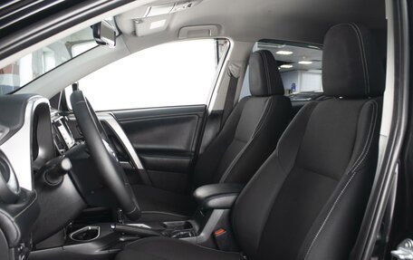 Toyota RAV4, 2017 год, 2 470 000 рублей, 9 фотография