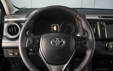 Toyota RAV4, 2017 год, 2 470 000 рублей, 12 фотография
