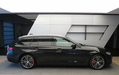 BMW 5 серия, 2020 год, 5 650 000 рублей, 38 фотография