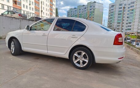Skoda Octavia, 2011 год, 900 000 рублей, 7 фотография