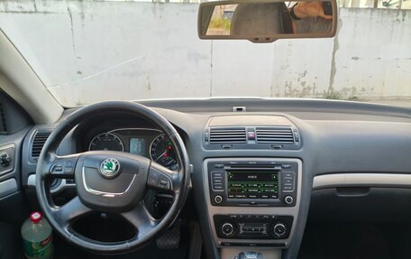 Skoda Octavia, 2011 год, 900 000 рублей, 9 фотография