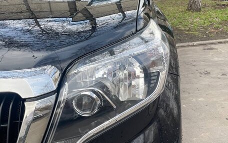 Toyota Land Cruiser Prado 150 рестайлинг 2, 2015 год, 3 750 000 рублей, 3 фотография
