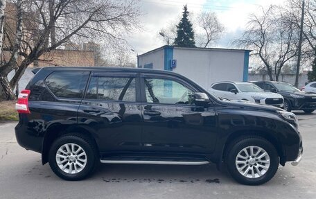 Toyota Land Cruiser Prado 150 рестайлинг 2, 2015 год, 3 750 000 рублей, 13 фотография