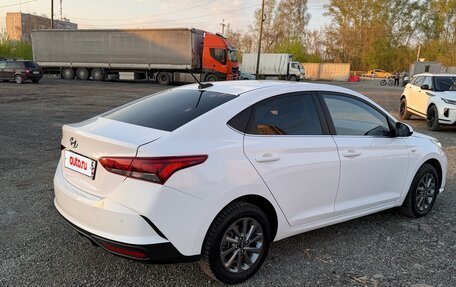 Hyundai Solaris II рестайлинг, 2021 год, 1 320 000 рублей, 4 фотография