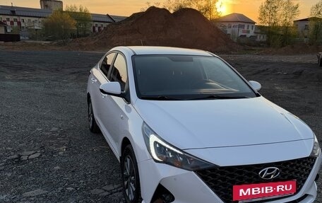 Hyundai Solaris II рестайлинг, 2021 год, 1 320 000 рублей, 3 фотография