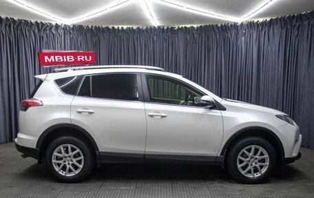 Toyota RAV4, 2016 год, 2 398 000 рублей, 4 фотография