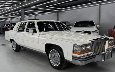 Cadillac Brougham, 1988 год, 6 000 000 рублей, 2 фотография