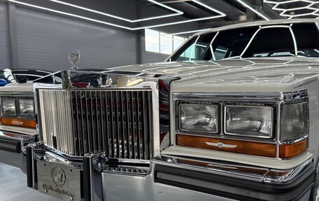 Cadillac Brougham, 1988 год, 6 000 000 рублей, 10 фотография