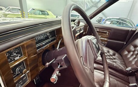 Cadillac Brougham, 1988 год, 6 000 000 рублей, 16 фотография