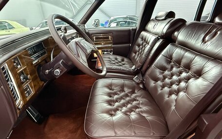 Cadillac Brougham, 1988 год, 6 000 000 рублей, 20 фотография
