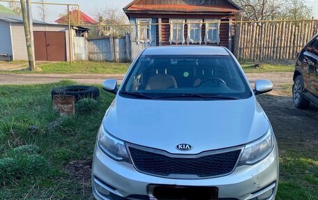 KIA Rio III рестайлинг, 2016 год, 1 090 000 рублей, 1 фотография