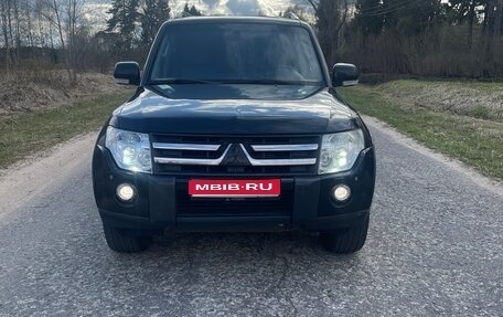 Mitsubishi Pajero IV, 2008 год, 1 300 000 рублей, 1 фотография