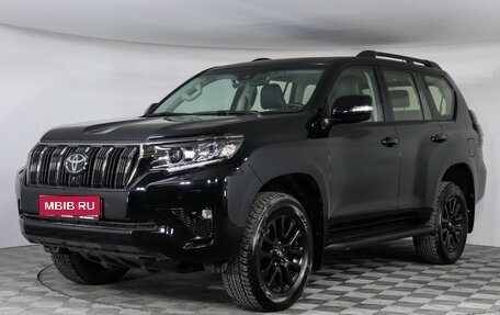 Toyota Land Cruiser Prado 150 рестайлинг 2, 2022 год, 7 199 000 рублей, 1 фотография