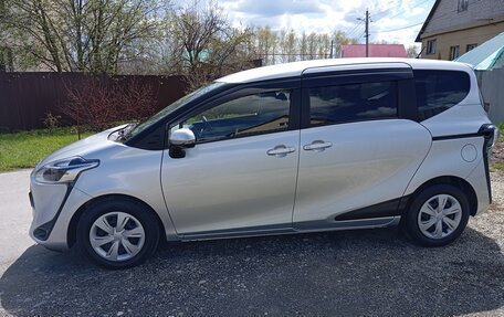 Toyota Sienta II, 2022 год, 1 850 000 рублей, 5 фотография