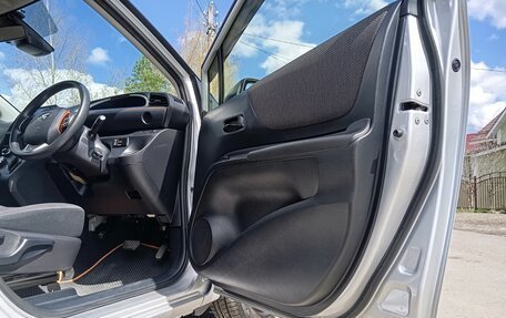 Toyota Sienta II, 2022 год, 1 850 000 рублей, 16 фотография