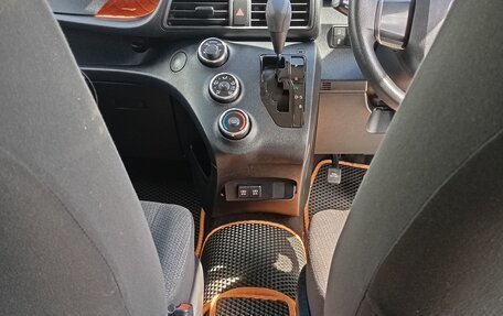 Toyota Sienta II, 2022 год, 1 850 000 рублей, 20 фотография