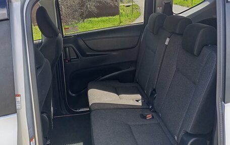 Toyota Sienta II, 2022 год, 1 850 000 рублей, 27 фотография