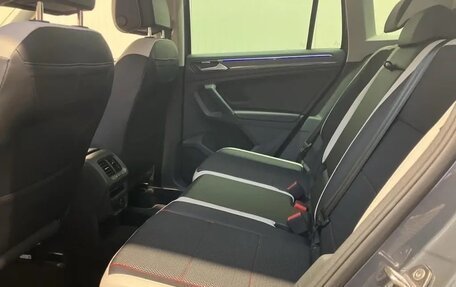 Volkswagen Tiguan II, 2022 год, 2 462 000 рублей, 7 фотография